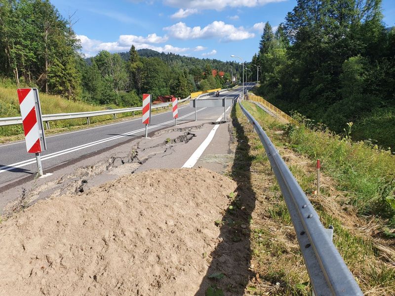 osuwisko-w-Cisnej-1-2