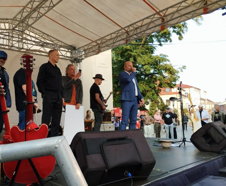 3e5d56fb-cb52-4dc5-80ae-7b08142dbb85