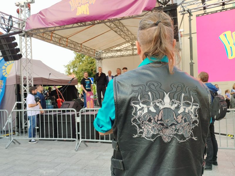 a65c9adf-5bf8-400d-8ba9-5d63a5a7982e