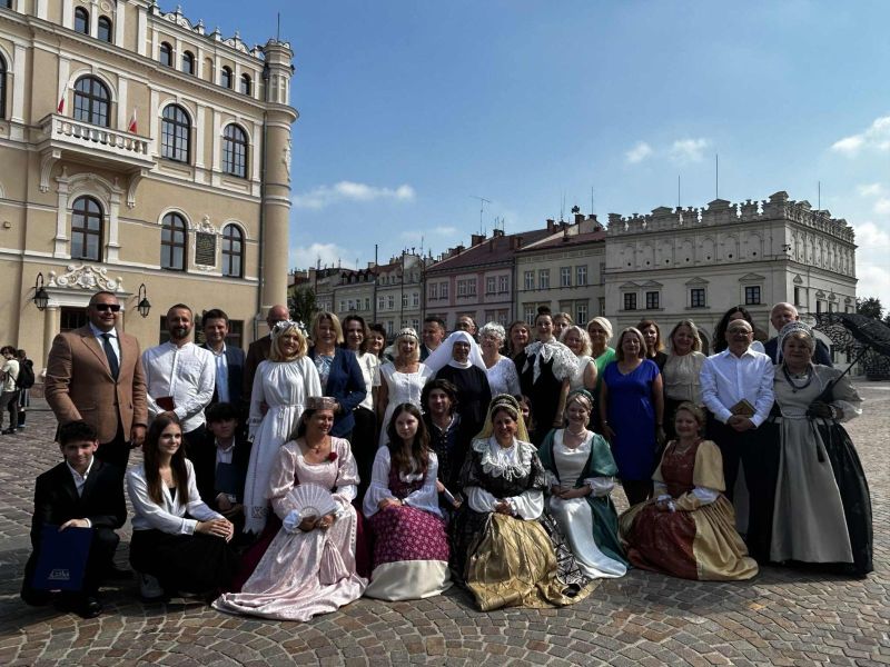 e49d430b-fa31-4e97-9eae-a31b3e263356