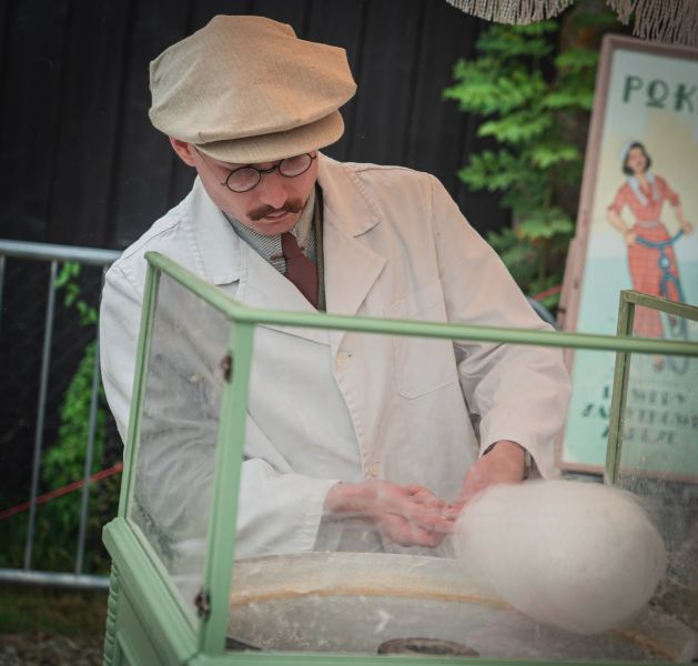 544369933_1372587718207372_2470489744411726069_n