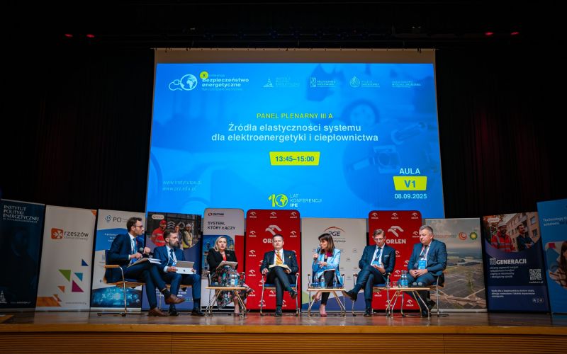 545550371_1374436301355847_1278892834131296354_n