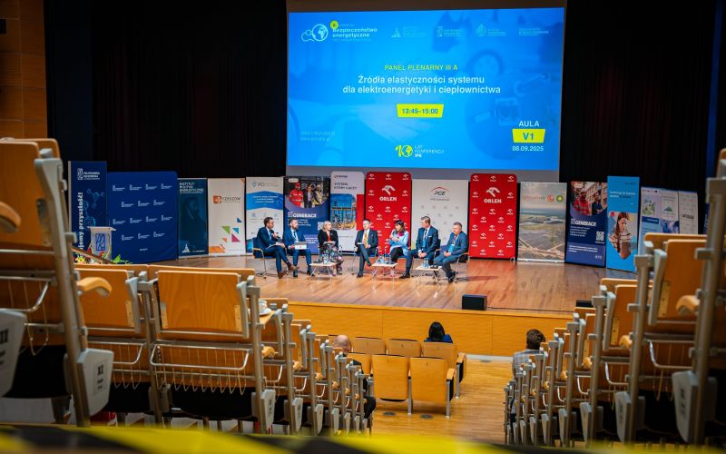 546014706_1374436224689188_3434244885035619335_n