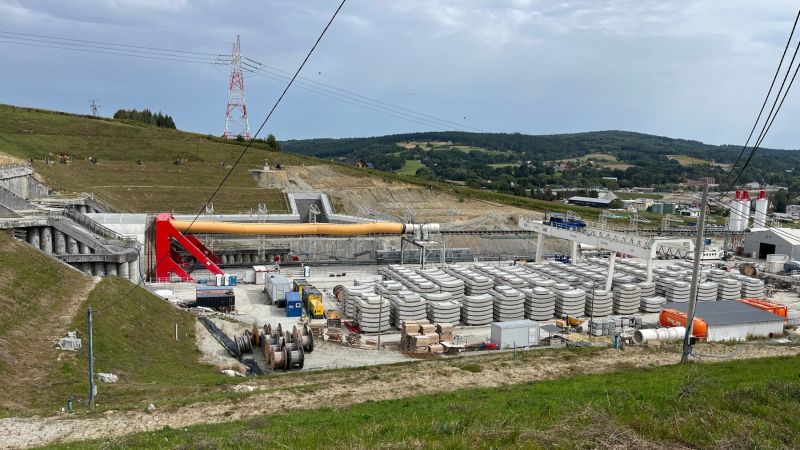 fot.-GDDKiA-Portal-poludniowy-zaplecze-maszyny-TBM