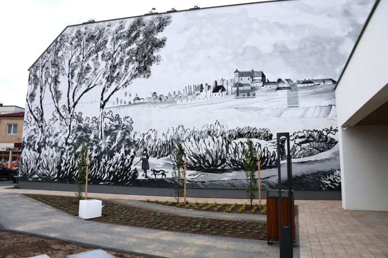 Mural-przedstawiajacy-historyczna-panorame-Mielca