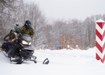 Ekstremalne szkolenie ratowników i&nbsp;strażników granicznych w&nbsp;Bieszczadach