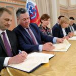 Ratownicy medyczni z Przemyśla odznaczeni za pomoc Ukrainie - Polskie Radio Rzeszów