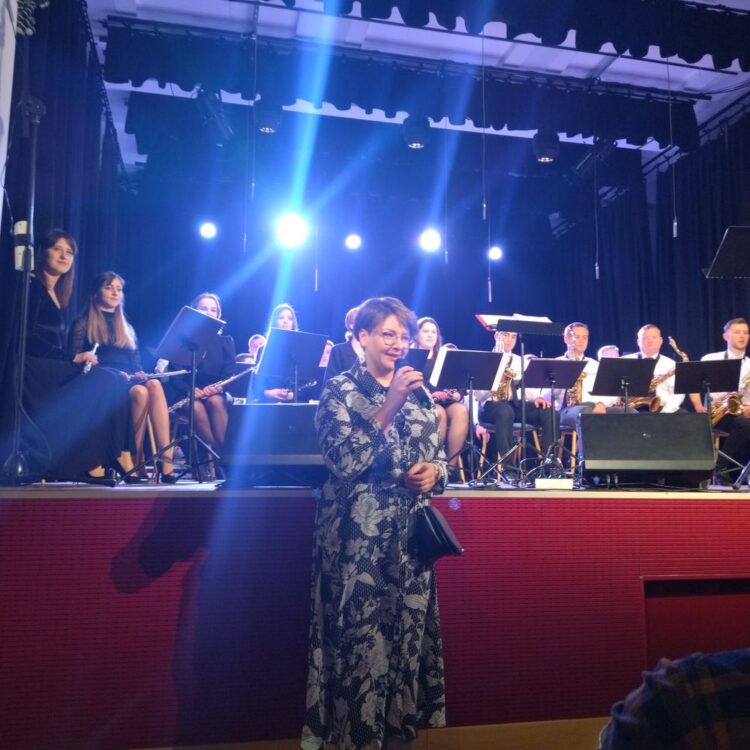 Orkiestra Dęta OSP z Kraczkowej zagrała kultowe utwory Queen