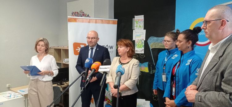 Centrum Edukacji Zdalnej już otwarte w Rzeszowie 1 - Polskie Radio Rzeszów Centrum Edukacji Zdalnej już otwarte w Rzeszowie