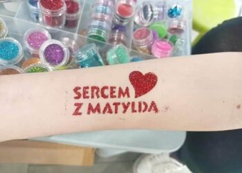 Uczniowie jarosławskich szkół średnich wspierają chorą Matyldę