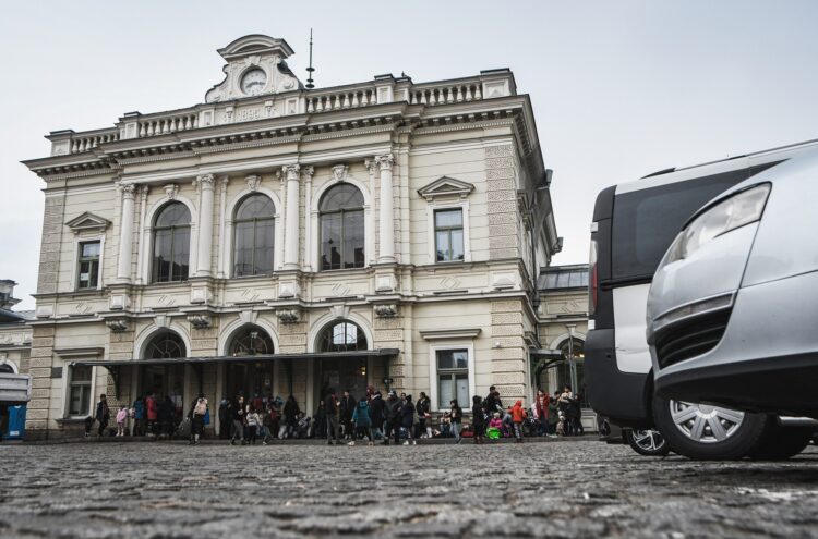 Około 2 mln uchodźców przejechało przez przemyski dworzec w ciągu roku