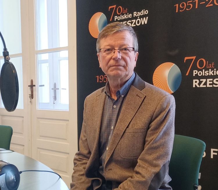Rozmowa z Ryszardem Winiarskim, byłym konsulem RP w Ukrainie i Federacji Rosyjskiej 1 - Polskie Radio Rzeszów Rozmowa z Ryszardem Winiarskim, byłym konsulem RP w Ukrainie i Federacji Rosyjskiej