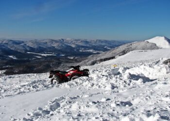 Zima nie&nbsp;odstrasza miłośników górskich wędrówek
