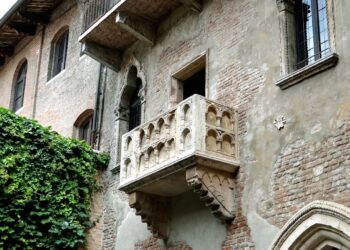 Młodzi aktorzy wcielą się w role  kochanków z włoskiej Werony