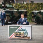 Borsuki dla polskiej armii. Umowa z Hutą Stalowa Wola podpisana - Polskie Radio Rzeszów