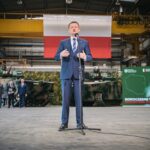 Borsuki dla polskiej armii. Umowa z Hutą Stalowa Wola podpisana - Polskie Radio Rzeszów