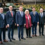 Borsuki dla polskiej armii. Umowa z Hutą Stalowa Wola podpisana - Polskie Radio Rzeszów