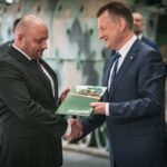 Borsuki dla polskiej armii. Umowa z Hutą Stalowa Wola podpisana - Polskie Radio Rzeszów