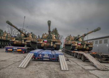 12 armatohaubic K9 trafiło do&nbsp;Jarosławia