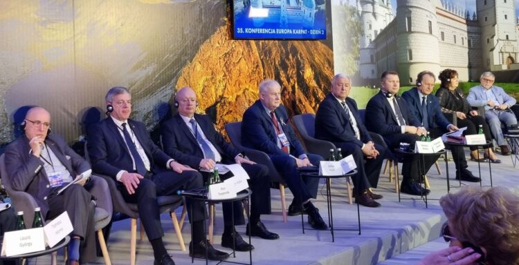 Minister edukacji: Przyspieszenie w cyfryzacji to pozytywny aspekt pandemii