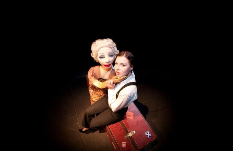 Dziś spektakl „Złamane paznokcie: Rzecz o Marlenie Dietrich” w Polskim Radiu Rzeszów