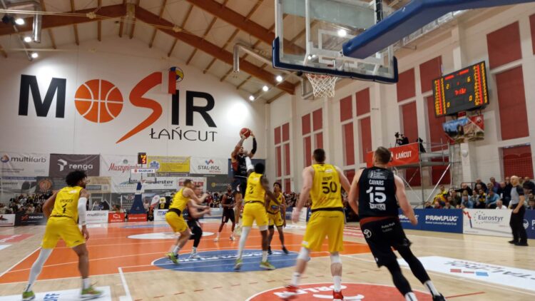 Wysokie loty łańcuckich Sokołów