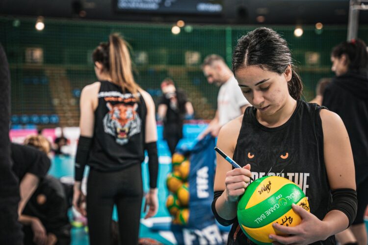 Czołowy zespół świata Eczacibasi Stambuł już w Rzeszowie!