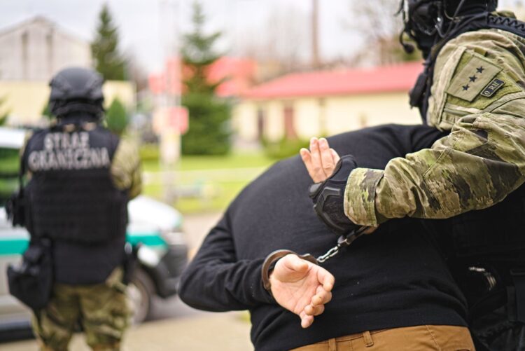 Obywatel Turcji podejrzany o przemyt imigrantów