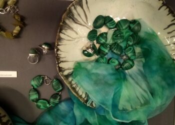 Wystawa biżuterii i&nbsp;ceramiki w&nbsp;Medyni Głogowskiej