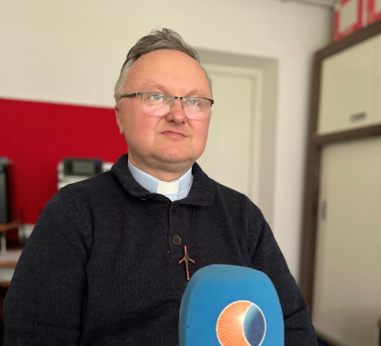 Misjonarz ojciec Paweł Dyl. Pomocny Polak w Gruzji 1 - Polskie Radio Rzeszów Misjonarz ojciec Paweł Dyl. Pomocny Polak w Gruzji