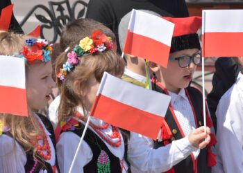 Przedszkolaki świętowały Dzień Flagi