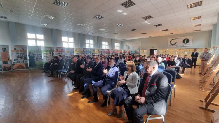 Wystawa „Znani nieznani. Polacy światu” w Oleszycach