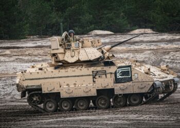 Czołgi Abrams w&nbsp;Nowej Dębie (zdjęcia, film)