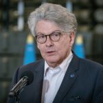 Premier Morawiecki, minister Błaszczak oraz komisarz UE Breton w Nowej Dębie 15 - Polskie Radio Rzeszów Premier Morawiecki, minister Błaszczak oraz komisarz UE Breton w Nowej Dębie - Polskie Radio Rzeszów