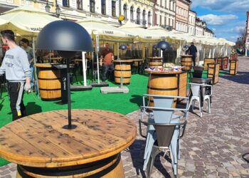 Ogródki piwne na&nbsp;rzeszowskim Rynku (zdjęcia)