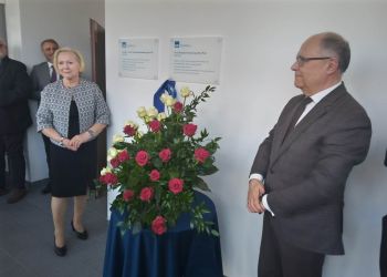 Odsłonięto pamiątkową tablicę poświęconą prof.&nbsp;Romańczukowi