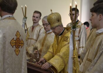 Chrześcijanie wschodni obchodzą Wielkanoc (zdjęcia)