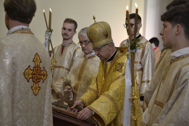 Chrześcijanie wschodni obchodzą Wielkanoc (zdjęcia) 1 - Polskie Radio Rzeszów Chrześcijanie wschodni obchodzą Wielkanoc (zdjęcia)