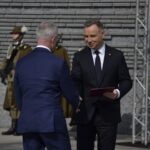 W Markowej prezydent Andrzej Duda oddał hołd rodzinie Ulmów (zdjęcia) 24 - Polskie Radio Rzeszów W Markowej prezydent Andrzej Duda oddał hołd rodzinie Ulmów (zdjęcia) - Polskie Radio Rzeszów