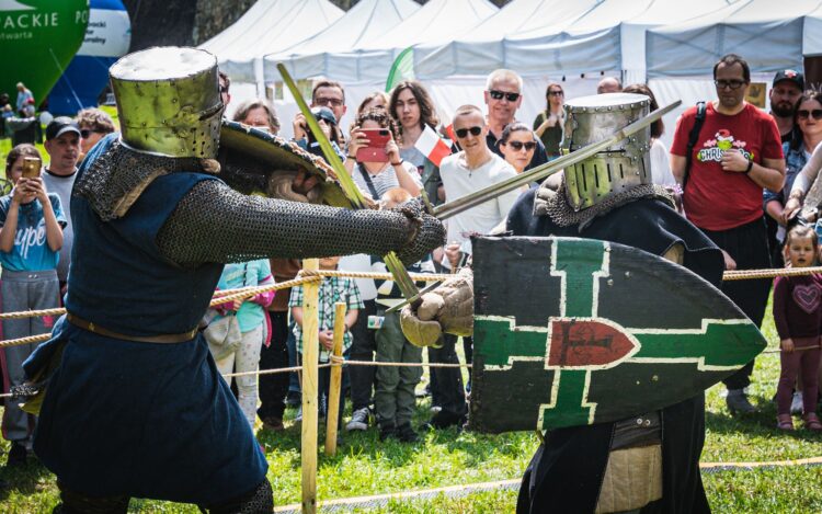 Dzień Flagi Rzeczypospolitej Polskiej. Tak świętują rzeszowianie (zdjęcia)