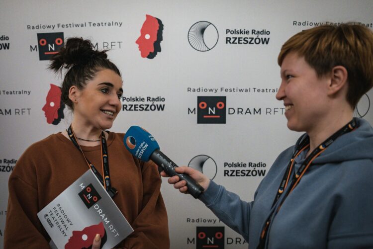 Jutro rozpoczyna się Radiowy Festiwal Teatralny RFT - Monodram 1 - Polskie Radio Rzeszów Jutro rozpoczyna się Radiowy Festiwal Teatralny RFT – Monodram