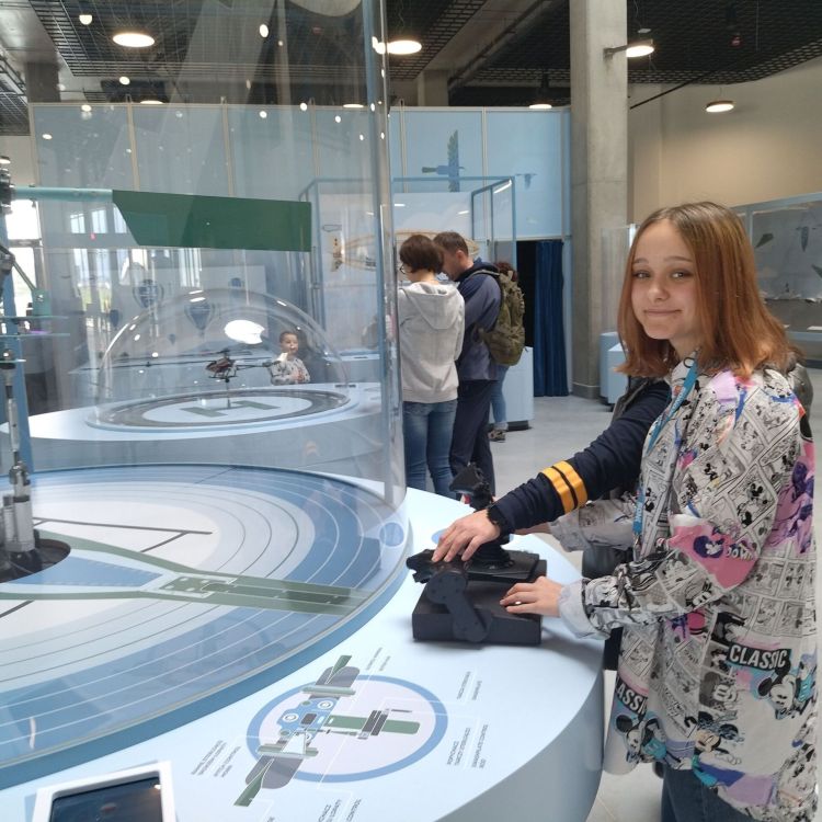 W Zamkolandii odwiedziliśmy Podkarpackie Centrum Nauki "Łukasiewicz" 1 - Polskie Radio Rzeszów W Zamkolandii odwiedziliśmy Podkarpackie Centrum Nauki „Łukasiewicz”