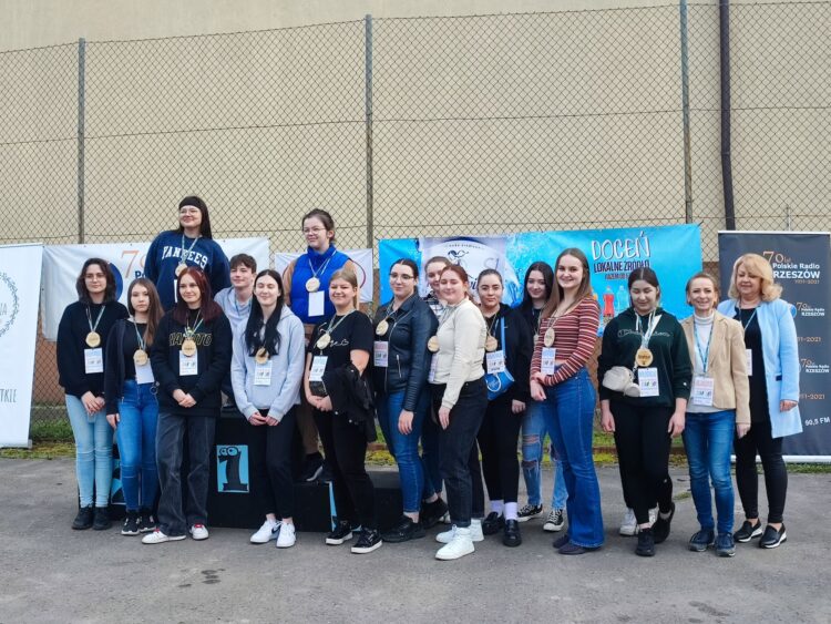 Charytatywny Bieg Internatów za nami (zdjęcia) 1 - Polskie Radio Rzeszów Charytatywny Bieg Internatów za nami (zdjęcia)