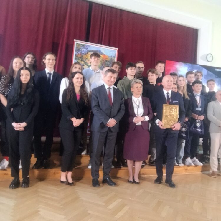 Gry w edukacji 1 - Polskie Radio Rzeszów Gry w edukacji