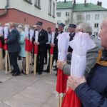 Akcja wręczania flag w Brzozowie - Polskie Radio Rzeszów