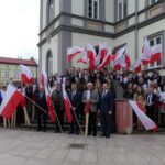 Akcja wręczania flag w Brzozowie - Polskie Radio Rzeszów
