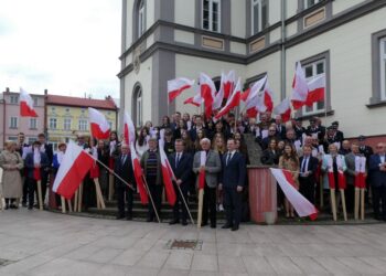 Akcja wręczania flag w&nbsp;Brzozowie