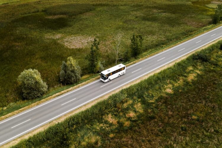 Policja opublikowała na swoich stronach internetowych poradnik dla majówkowiczów