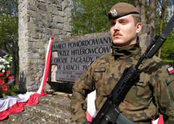 Uroczystości patriotyczno-religijne na&nbsp;Górze Śmierci (zdjęcia)