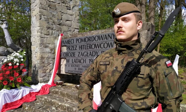 Uroczystości patriotyczno-religijne na Górze Śmierci (zdjęcia)